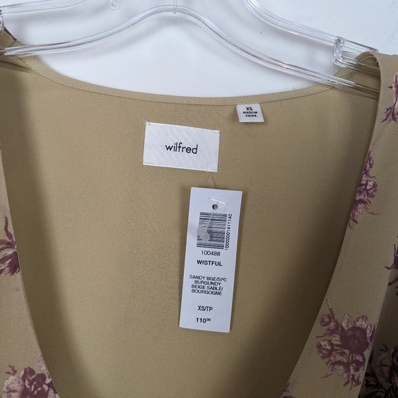 ARITZIA wistful long sleeve ruffled top new w/ tags - Picture 9 of 9